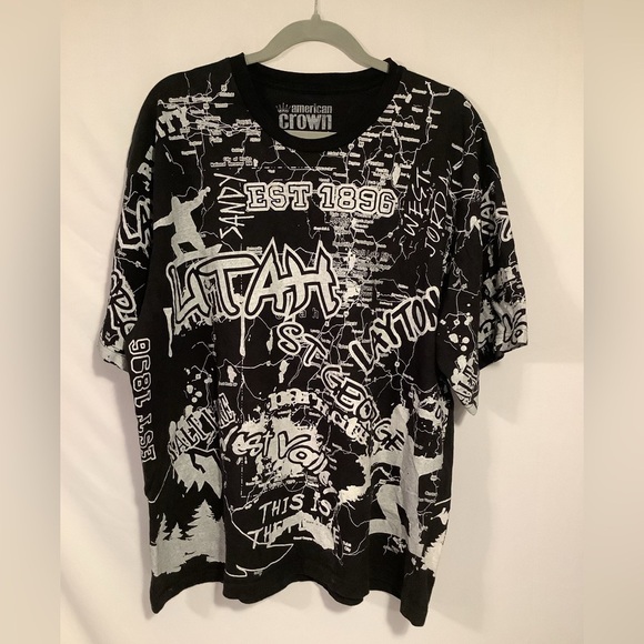 AMERICAN Crown Utah Allover Souvenir Map/City Name Print T-Shirt - Picture 1 of 3